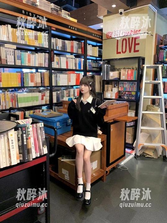 玩得开心还是在线捧脸？在17c吃瓜里尝尝新鲜“果”吧！