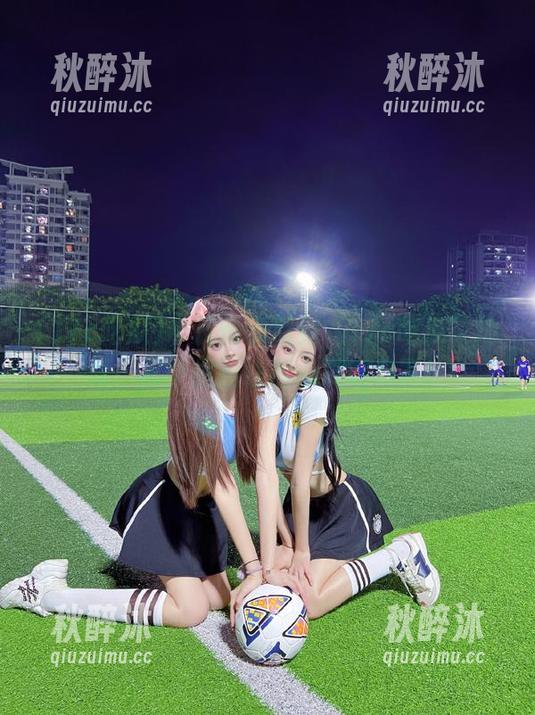 17c吃瓜 半夜悄悄溜到“17c吃瓜”地址,那个爆点让我心跳好几下!