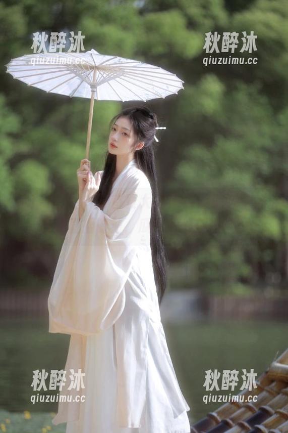 首页大揭秘，17吃瓜中心在线直播时刻，瓜友们都在想啥？