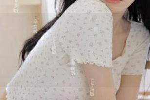 今天登录58吃瓜网感觉比逛购物网站刺激多了，哈哈，可能是吃得多了。