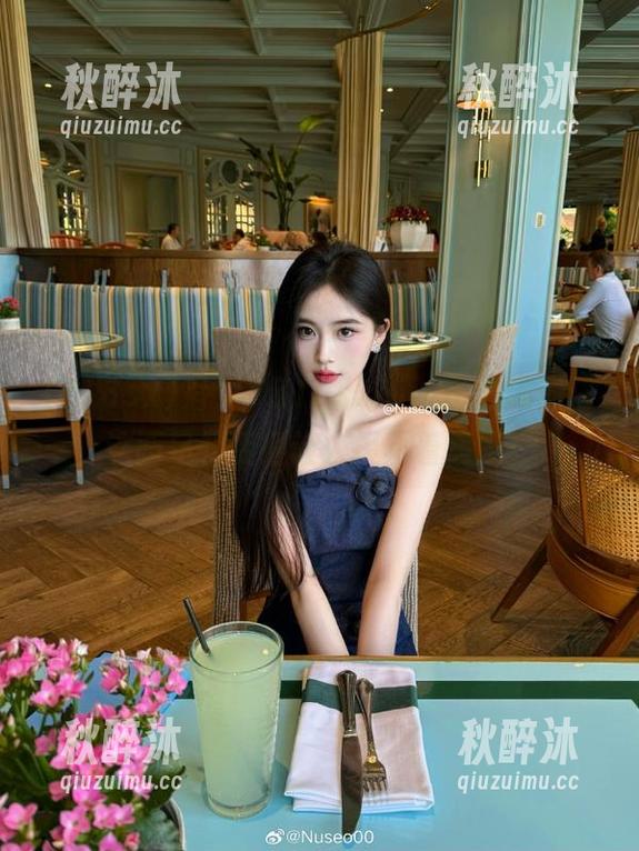 落入“718sx”App的谜团：这画风转变得让人摸不着头脑！