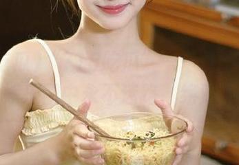 “718吃瓜”——让你在争奇斗艳的娱乐圈中永不迷路，绝对不混乱！