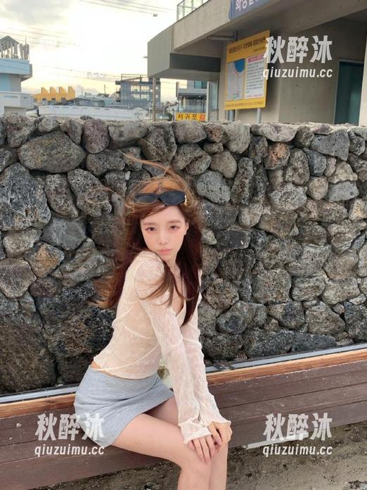 91吃瓜苹果版在线，瓜神的召唤，感觉不远了，像在云端漫步？