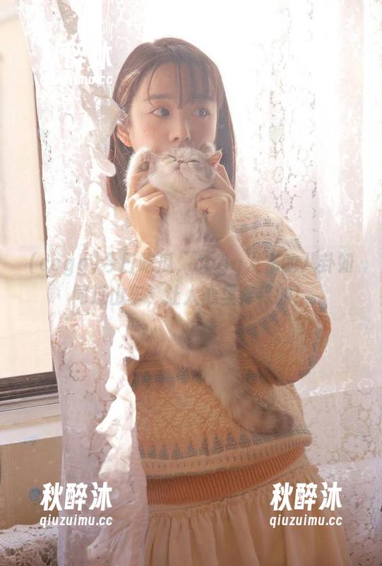 今日吃瓜，ccgg发布的八卦如同过山车，让人心里痒痒的！