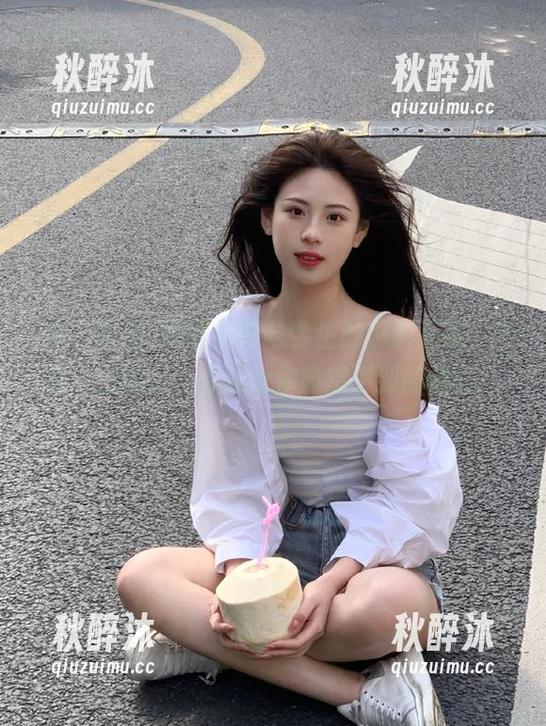 网红老师与学生的黑料互动，下载今日吃瓜，保证给你意想不到的惊喜！