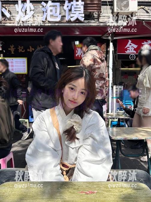 免费吃瓜头条，吃你一口新闻回馈，结果居然是个大金盆！