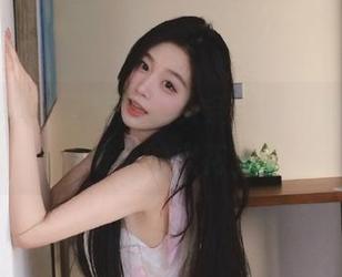 上线吃瓜头条，登录触碰到了好奇的火花。