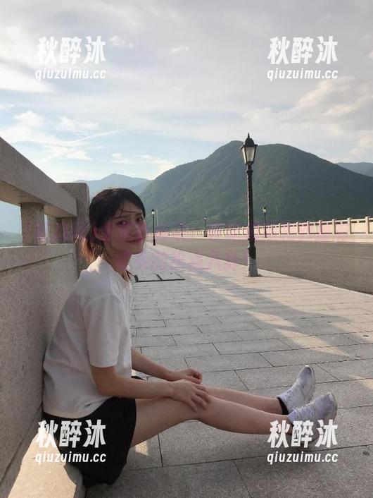 分享小秘诀：在吃瓜网找到最有噱头的热点八卦！