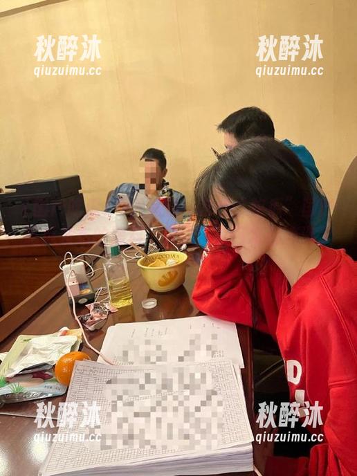 今天适合一次性“吃瓜”国产吃瓜发布的黑料一区二区，口水都流满了！