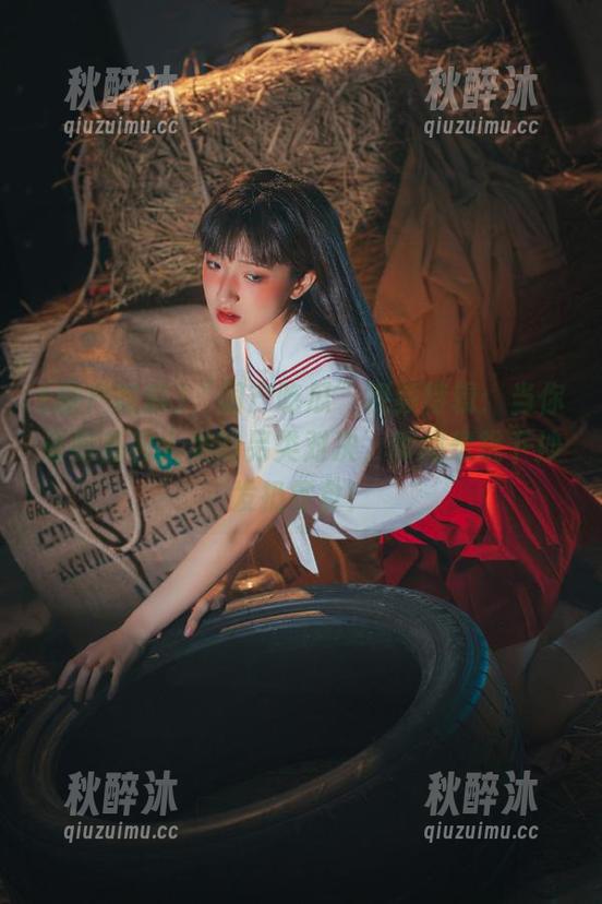 “国产吃瓜”视频特辑：当你看到猫和人类的另类对决，瞬间想跳下沙发扔零食！