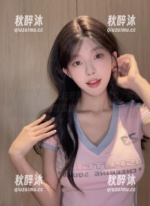 国产黑料 昨天打开国产黑料网页,结果一颗西瓜被我吃爆了!