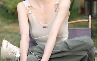 “好莱坞黑料正能量”苹果版，我的手机也要蹭个热度，快进来聊聊爆料吧！