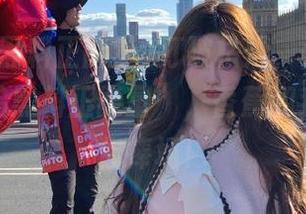 打破枯燥，快来下载“好莱坞黑料正能量”，香蕉和我准备替你捧场！