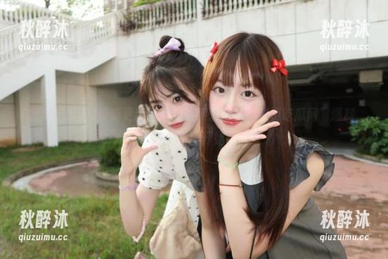 最新更新！疑似某某恋情在“我要吃瓜网”爆料，心里小剧场开始了。