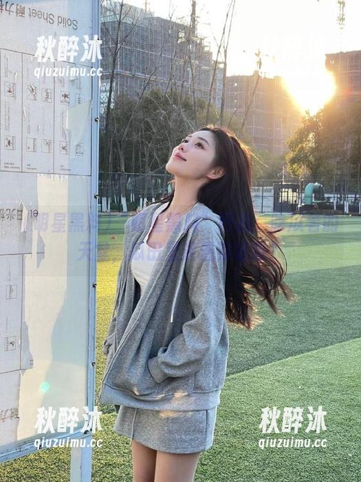 “明星黑料”网站：吃瓜者的天堂，瓜田里能遇到啥呢？