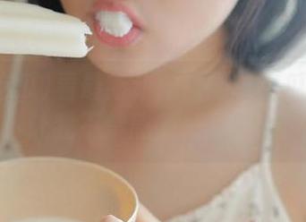看最新动向！网曝吃瓜中的撕逼大战，让我不禁感慨—这一波很带感。