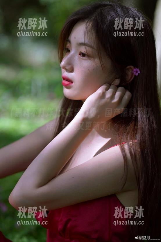 大家留意呀，国产黑料不打烊，今天又更新了！